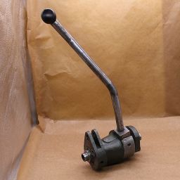 Механізм включення фрикціону 1М63